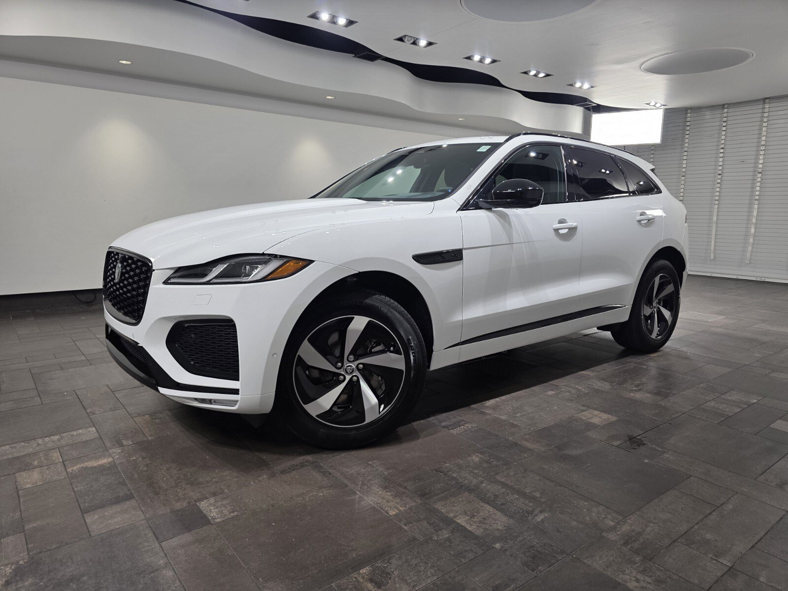 New 2026 Jaguar F-PACE R-Dynamic S AWD/4WD image 1