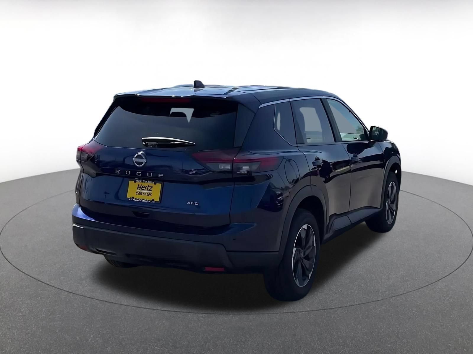 Used 2025 Nissan Rogue SV AWD/4WD image 14