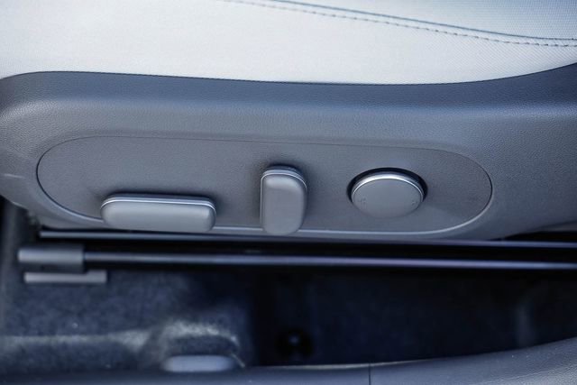 New 2024 Hyundai Kona SEL w/ Convenience Package FWD image 25