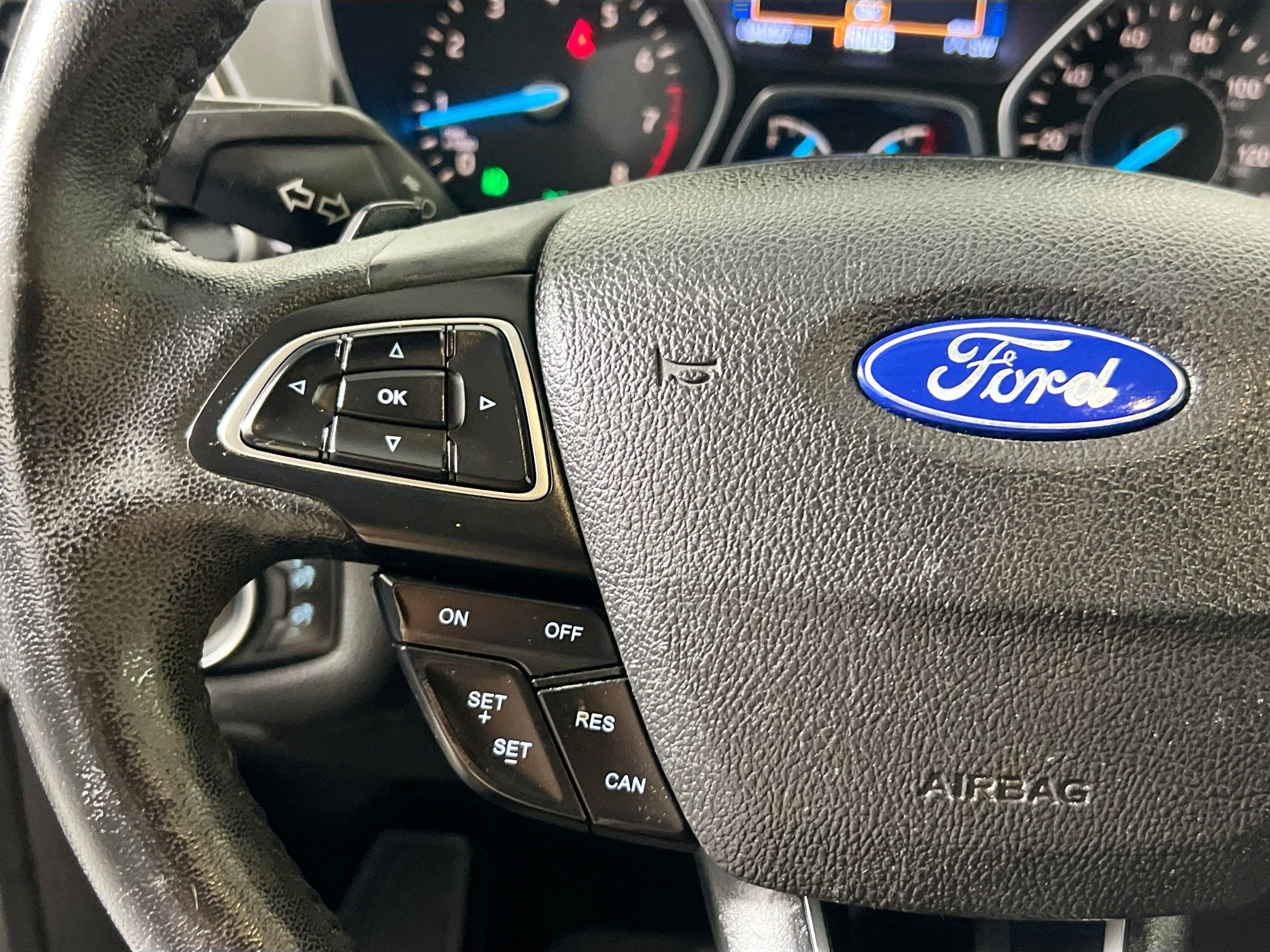 Used 2017 Ford Escape Titanium AWD/4WD image 18