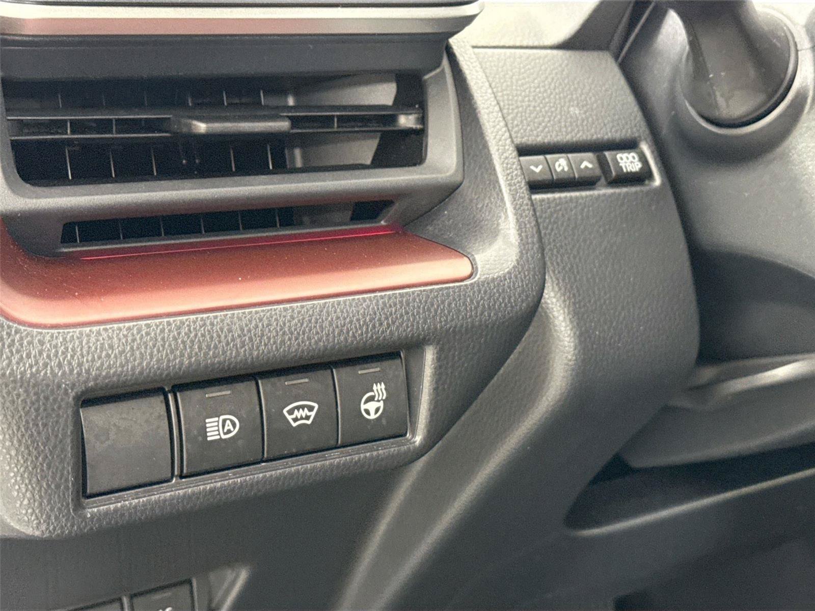 Certified 2025 Toyota Prius Plug-In Hybrid FWD image 16