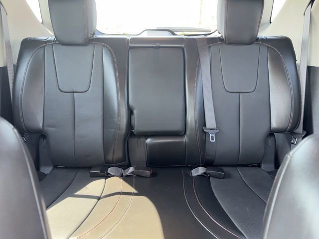 Used 2017 Chevrolet Equinox Premier w/ Enhanced Convenience Package AWD/4WD image 19