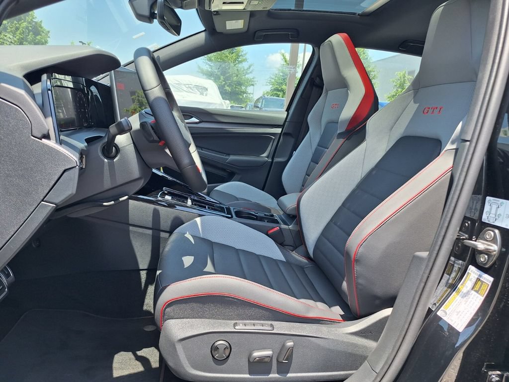 New 2026 Volkswagen GTI SE FWD image 9