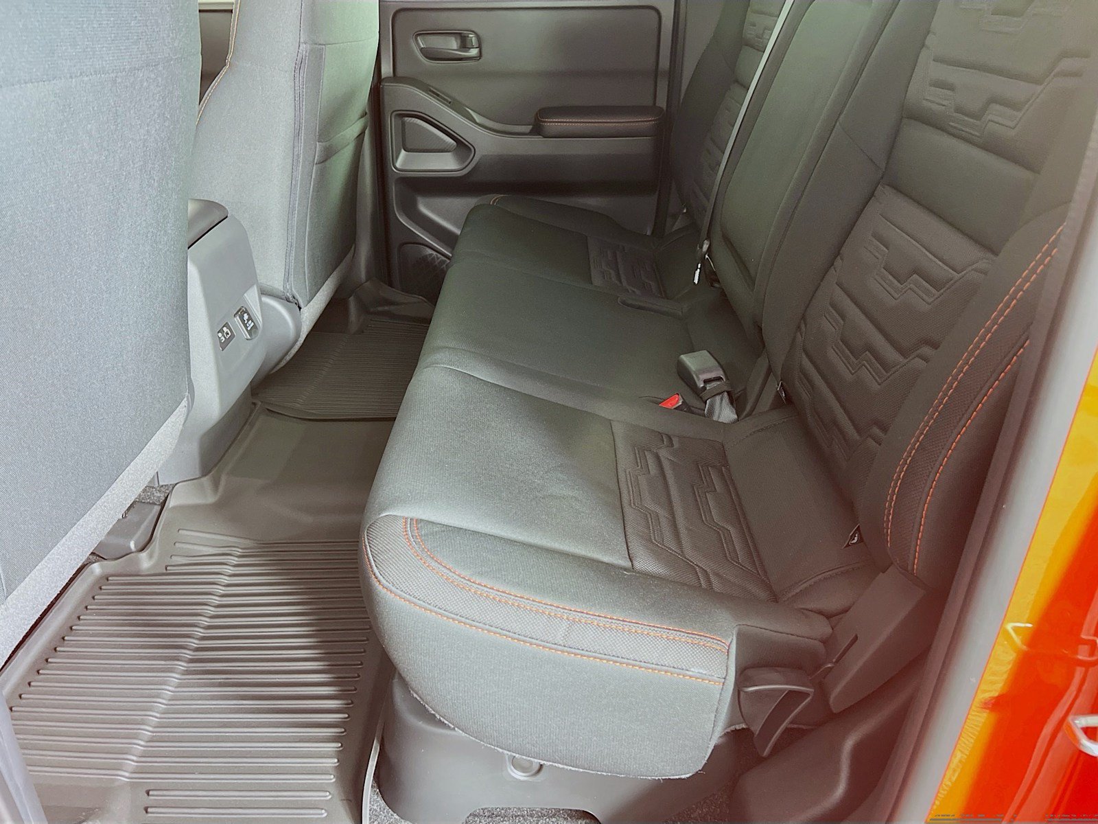 New 2026 Nissan Frontier PRO-4X w/ Pro-4x Convenience Package AWD/4WD image 5