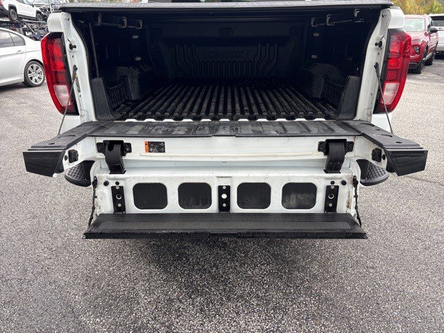 Certified 2022 GMC Sierra 1500 Elevation w/ LPO, Elevation Black Package image 19