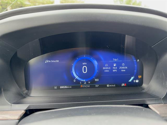 Used 2020 Ford Explorer Platinum w/ Premium Technology Package image 14