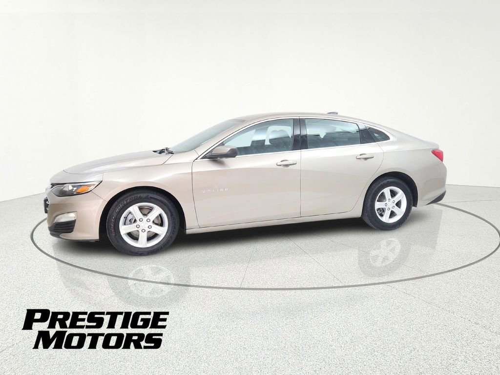 Used 2022 Chevrolet Malibu LS w/ Driver Confidence Package II FWD image 4