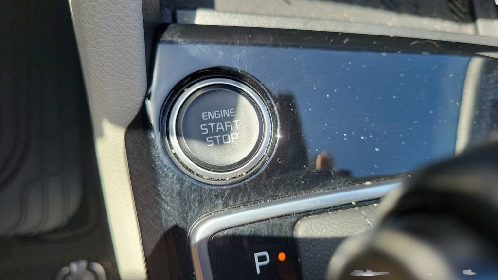 Used 2024 Kia Sportage EX image 27