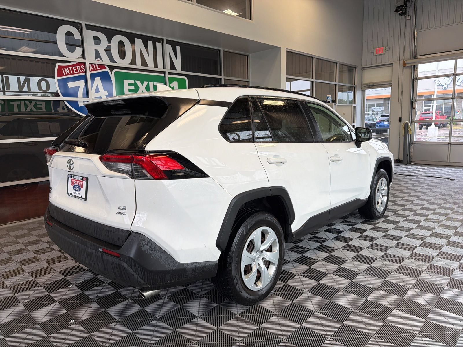 Used 2019 Toyota RAV4 LE w/ All Weather Liner Package AWD/4WD image 6