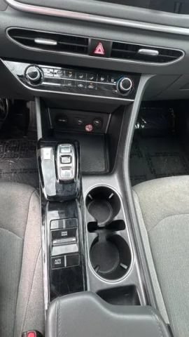 Used 2021 Hyundai Sonata SE FWD image 17