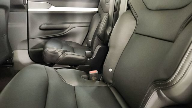 New 2026 Volvo EX90 Ultra AWD/4WD image 28