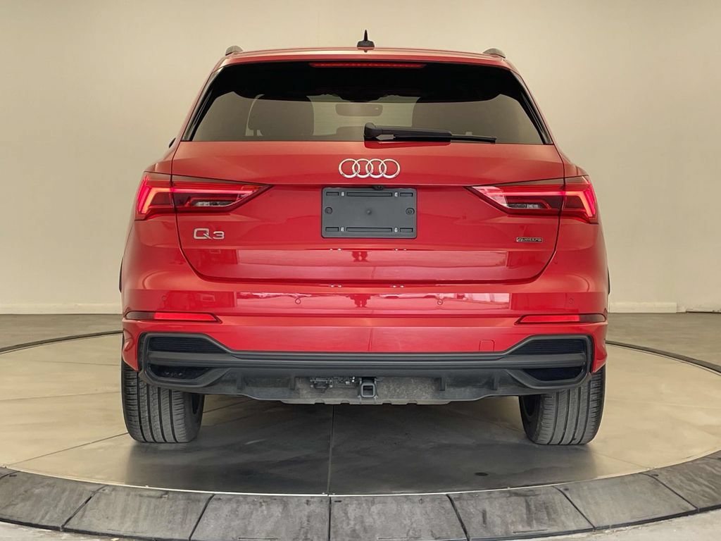 Certified 2025 Audi Q3 2.0T Premium w/ Convenience Package AWD/4WD image 6
