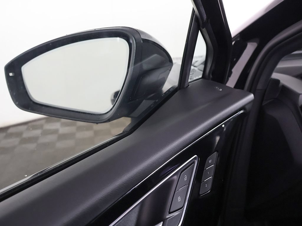 Used 2023 Audi Q4 e-tron Premium Plus w/ Premium Plus AWD/4WD image 36
