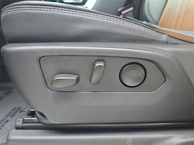 Certified 2023 Chevrolet Silverado 1500 High Country w/ Z71 Off-Road Package image 19