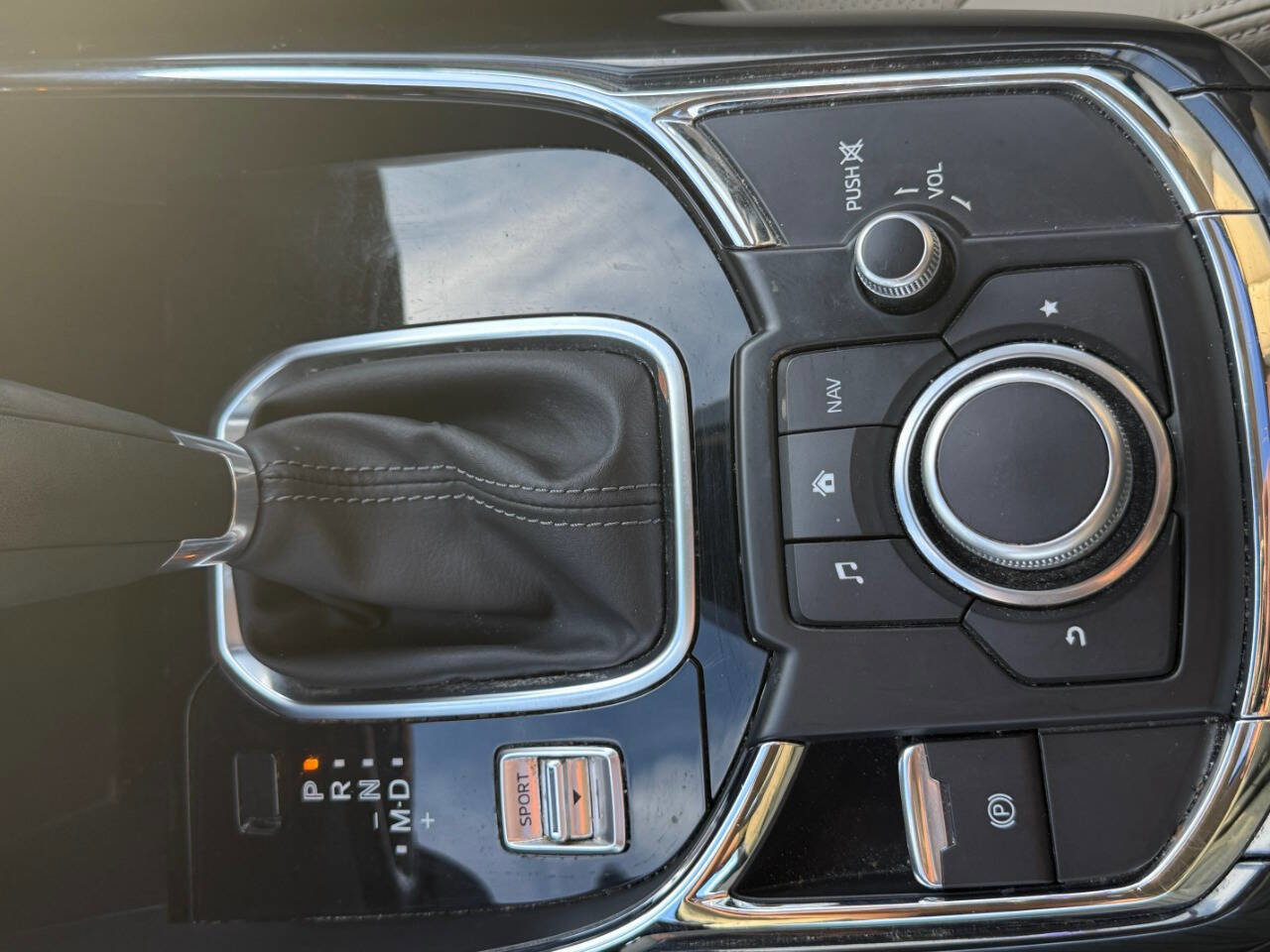 Used 2019 MAZDA CX-9 Touring w/ Touring Premium Package image 40
