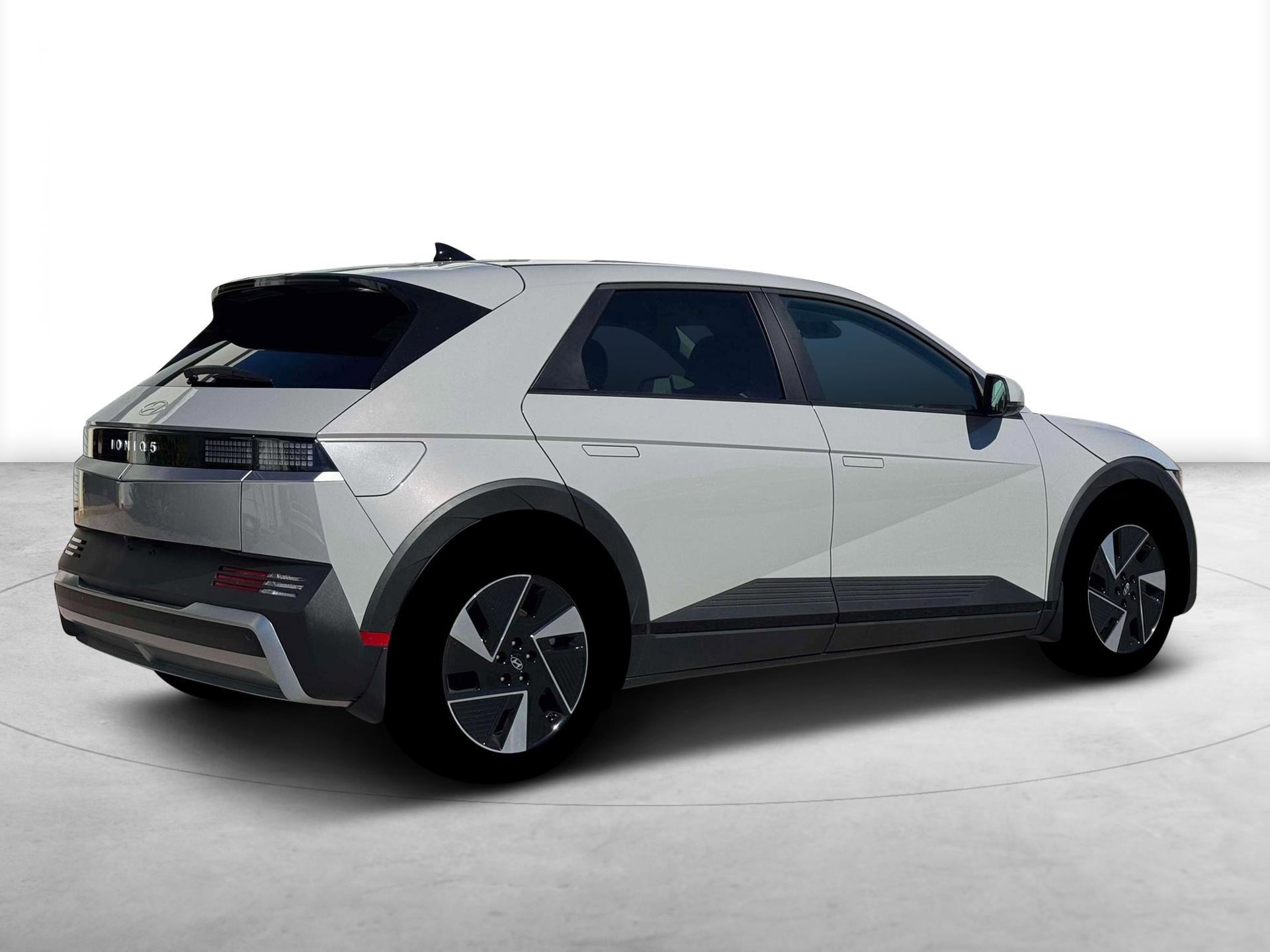 New 2026 Hyundai Ioniq 5 SEL RWD image 8
