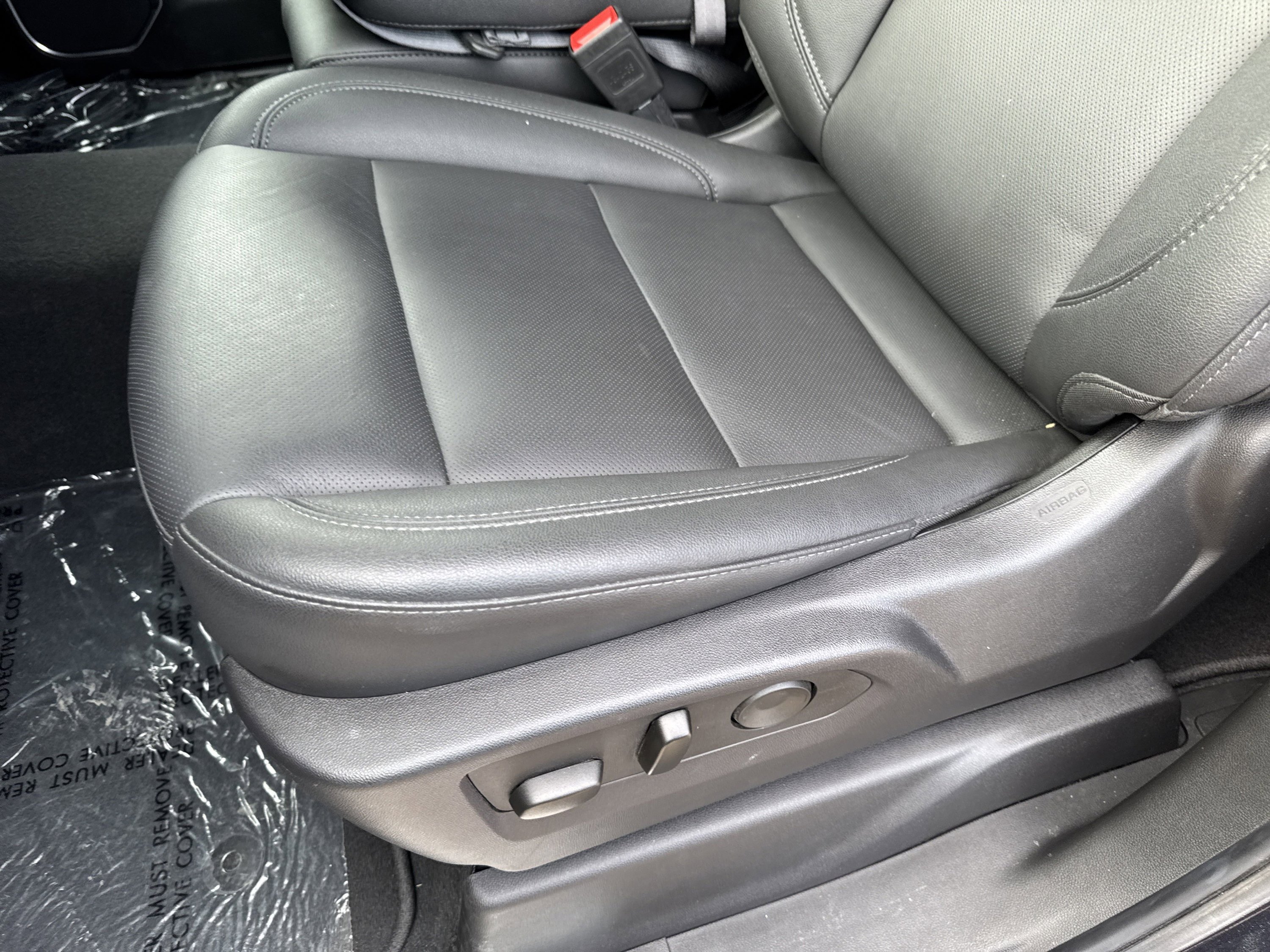 Used 2025 GMC Sierra 1500 SLT image 5