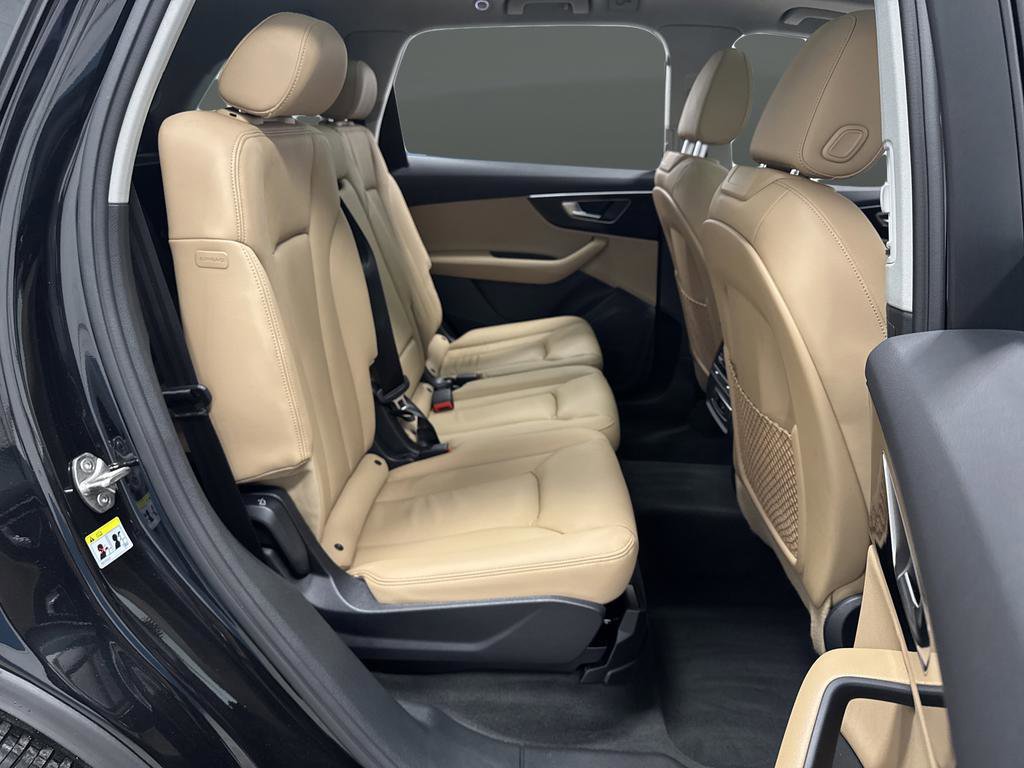 Used 2023 Audi Q7 2.0T Premium w/ Convenience Package image 32