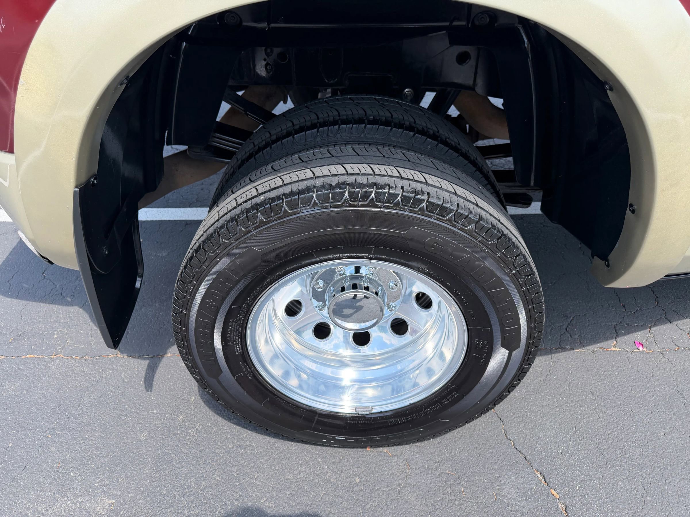 Used 2016 RAM 3500 Laramie Longhorn AWD/4WD image 12