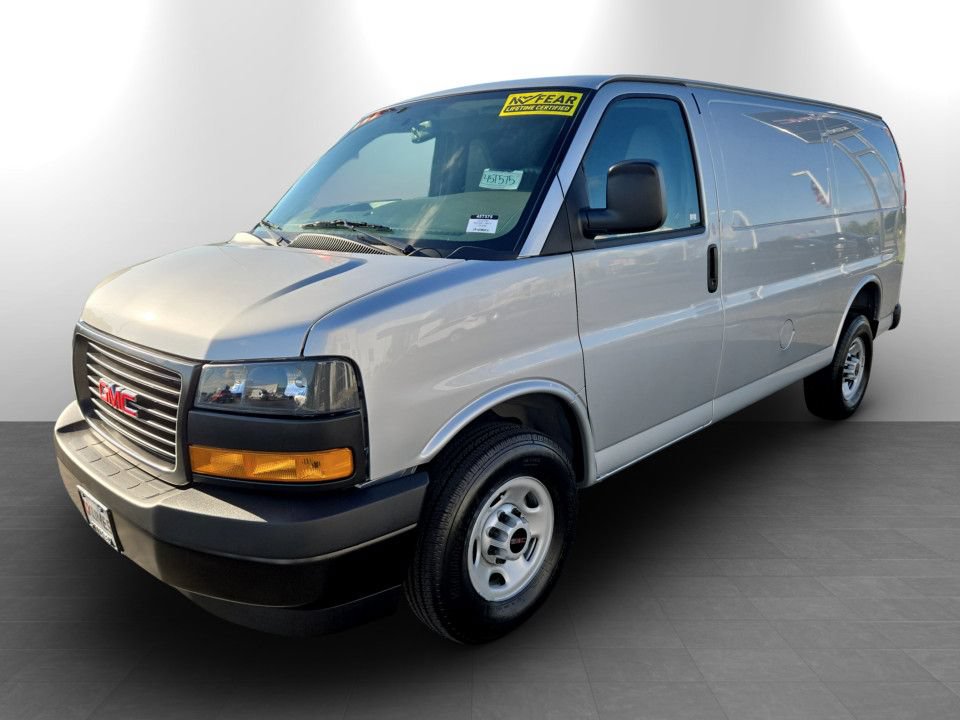 New 2026 GMC Savana 3500 w/ Driver Convenience Package RWD image 12