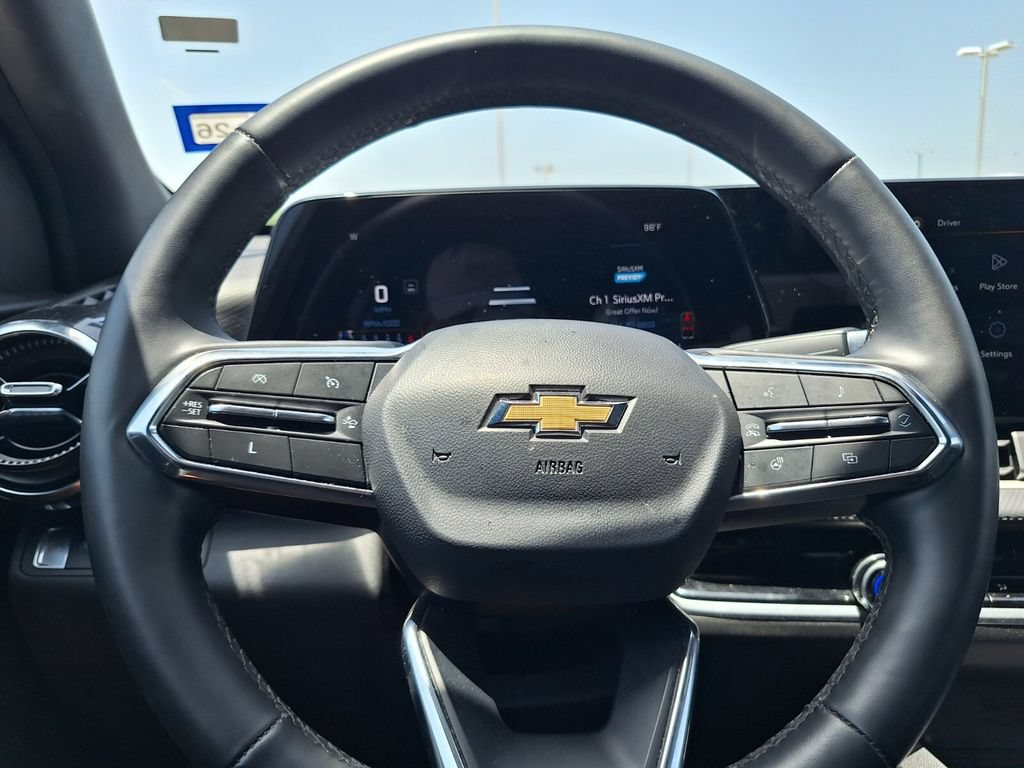 Used 2025 Chevrolet Equinox LT w/ Convenience Package II FWD image 14