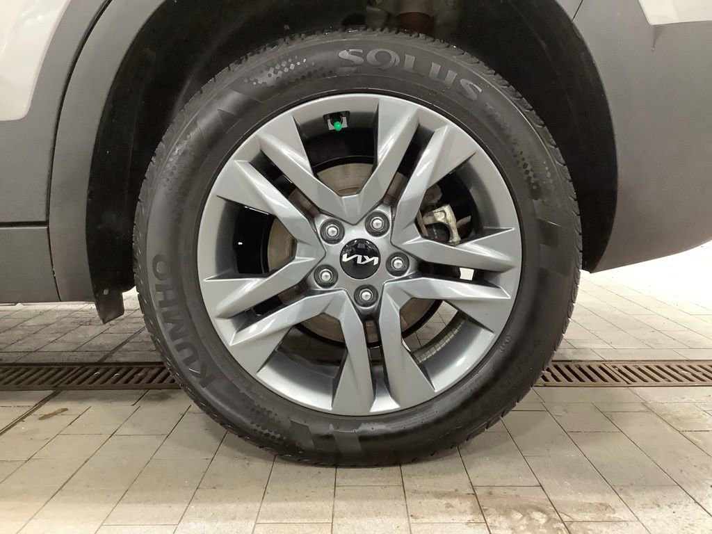 Certified 2023 Kia Seltos LX image 22