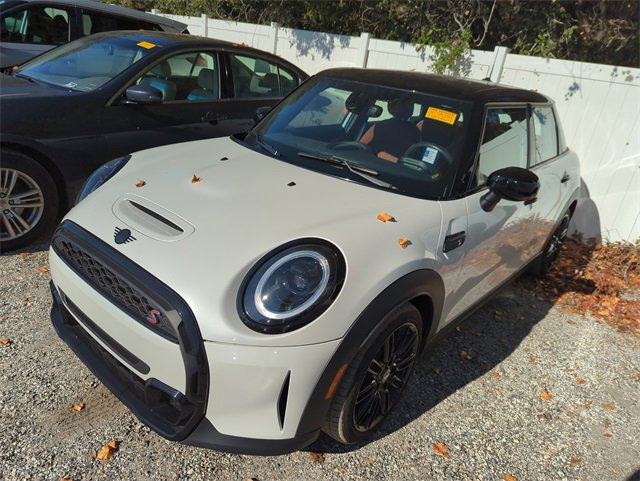 Used 2023 MINI Cooper S w/ Signature Upholstery Package image 2