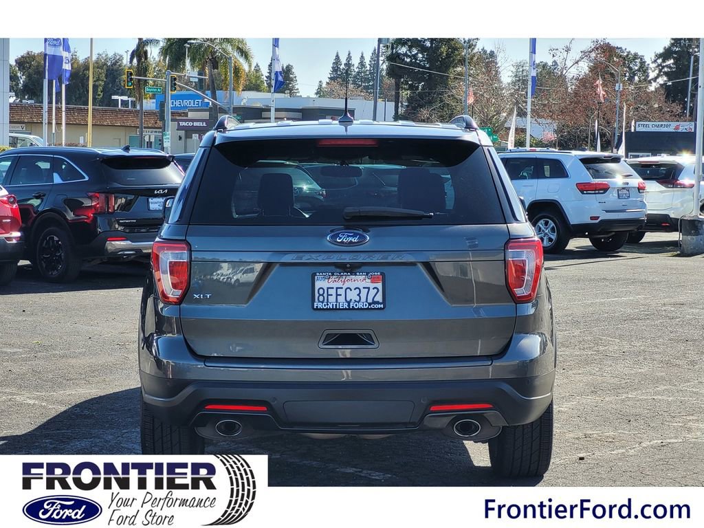 Used 2018 Ford Explorer XLT w/ Equipment Group 202A image 6