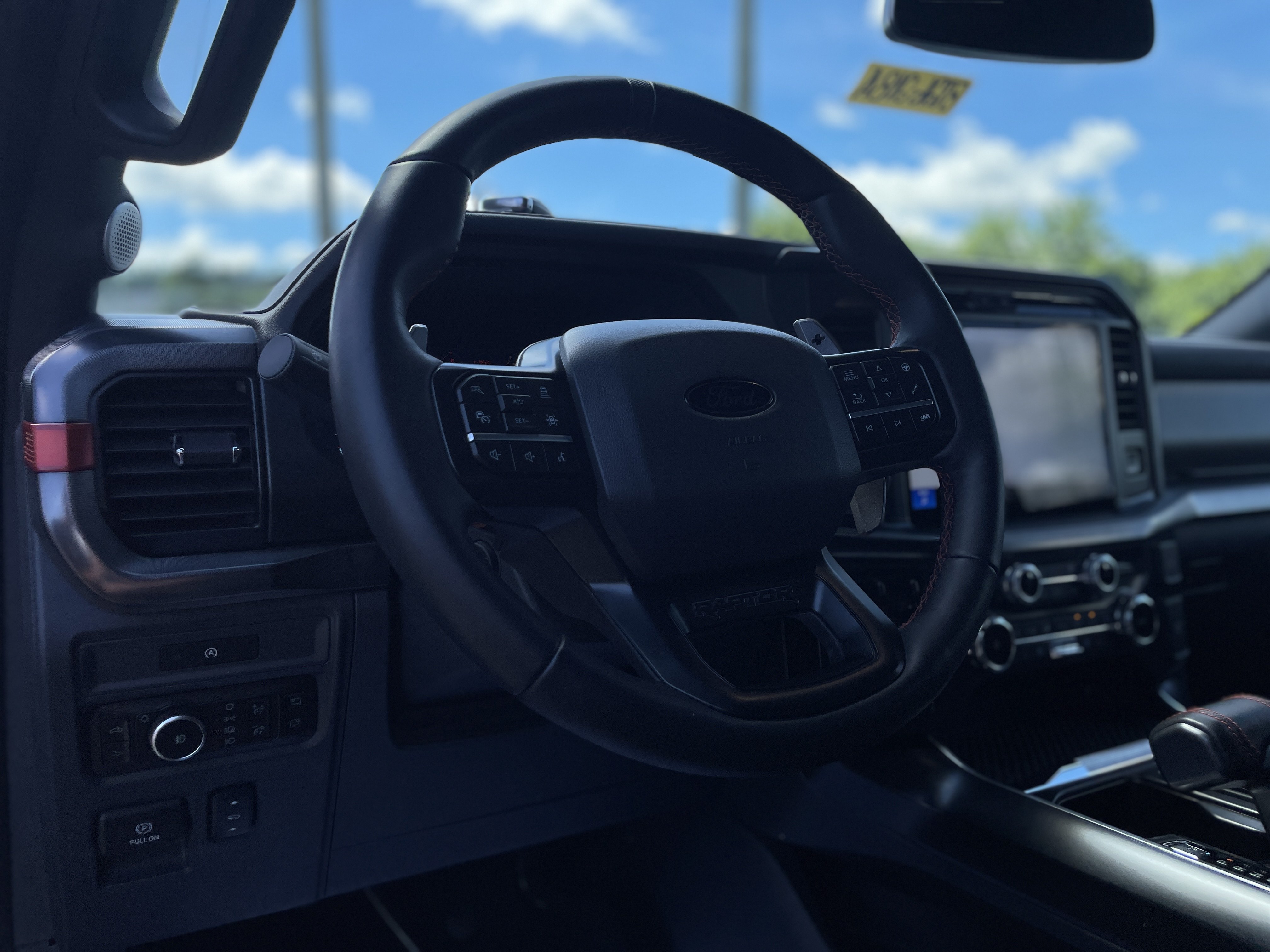 Used 2025 Ford F150 Raptor AWD/4WD image 20