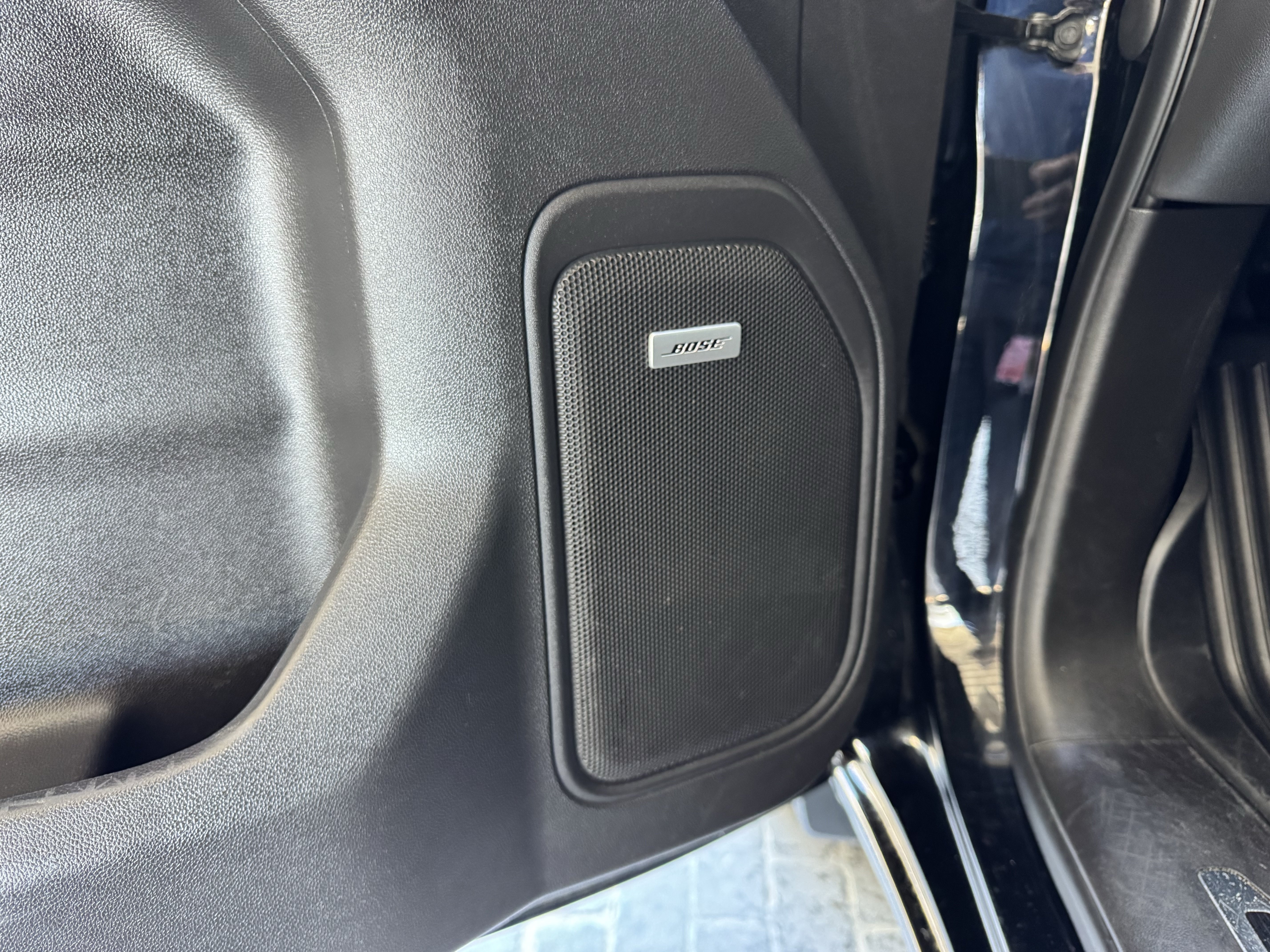 Used 2021 GMC Sierra 1500 AT4 w/ AT4 Value Package AWD/4WD image 12