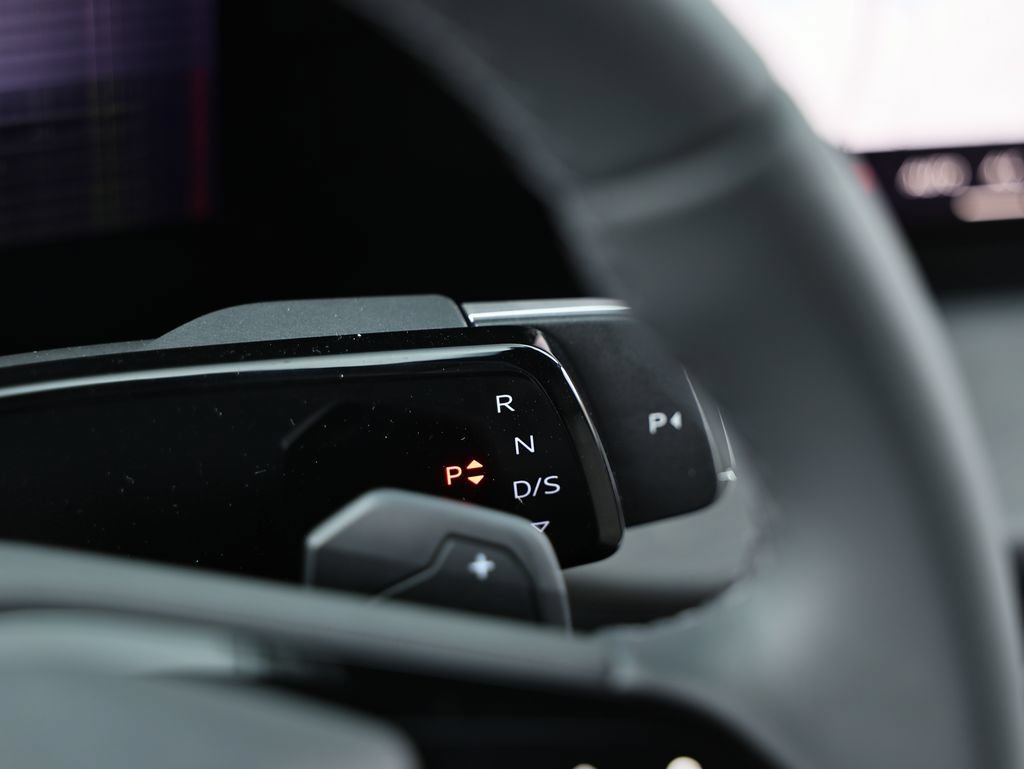 New 2026 Audi Q3 quattro 2.0T AWD/4WD image 38