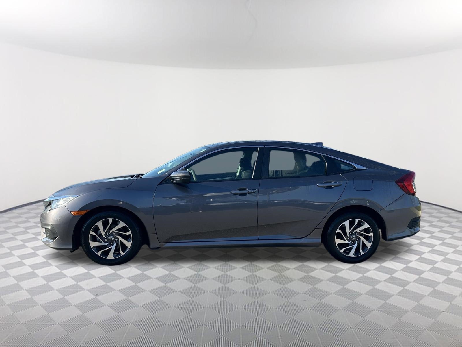 Used 2017 Honda Civic EX image 8