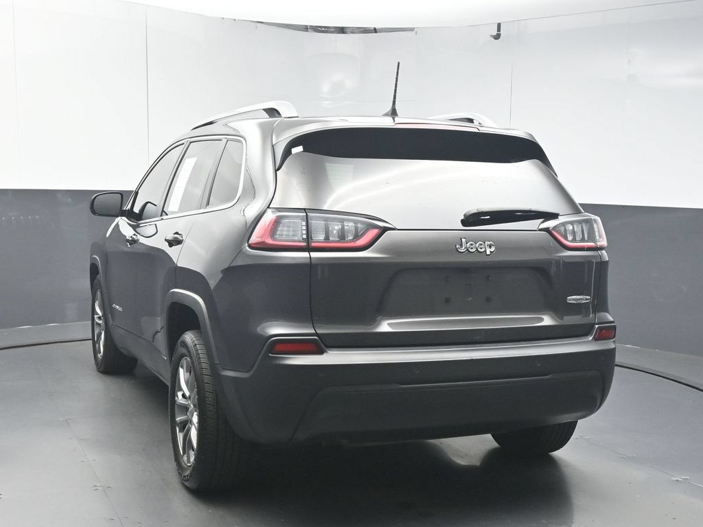 Used 2019 Jeep Cherokee Latitude Plus w/ Comfort/Convenience Group FWD image 6