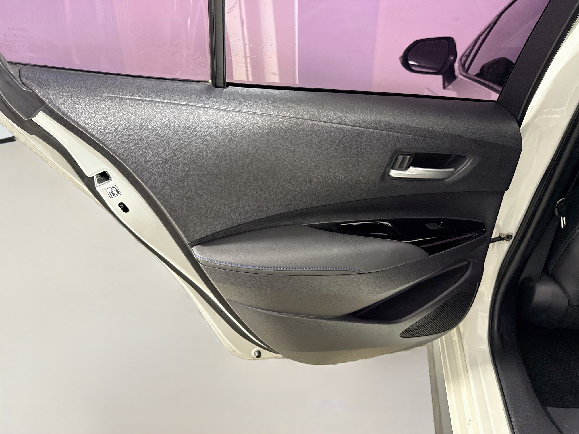 Used 2020 Toyota Corolla XSE FWD image 26