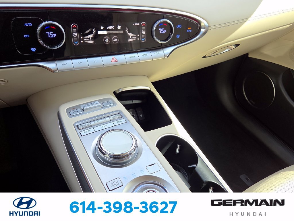 Used 2023 Genesis GV70 2.5T w/ Advanced Package AWD/4WD image 25