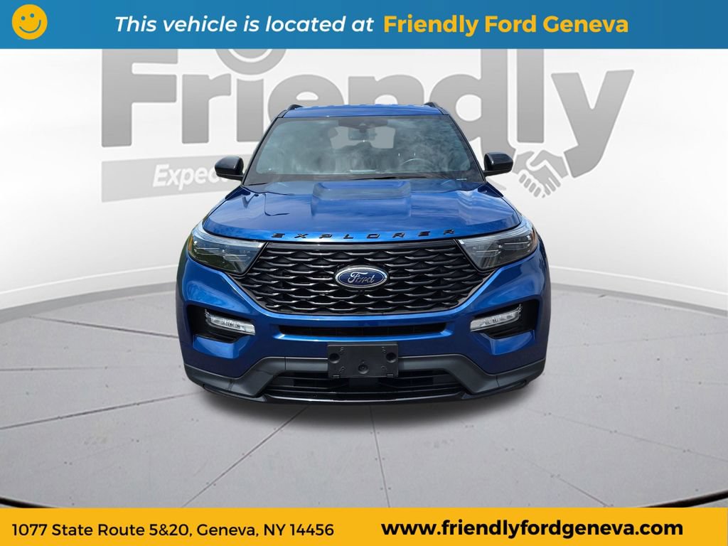 Used 2023 Ford Explorer ST-Line AWD/4WD image 2
