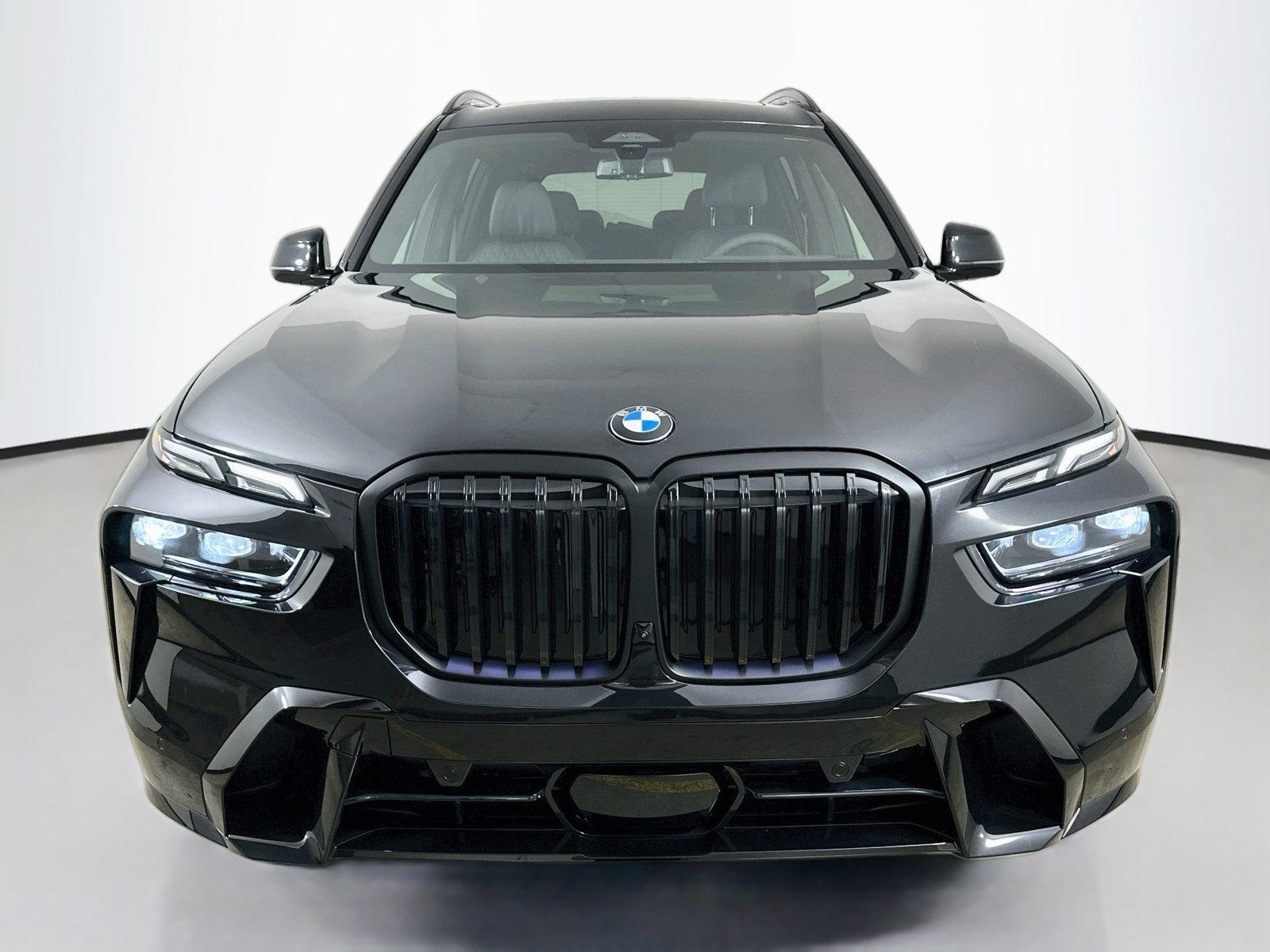 New 2027 BMW X7 xDrive40i w/ M Sport Package AWD/4WD image 2