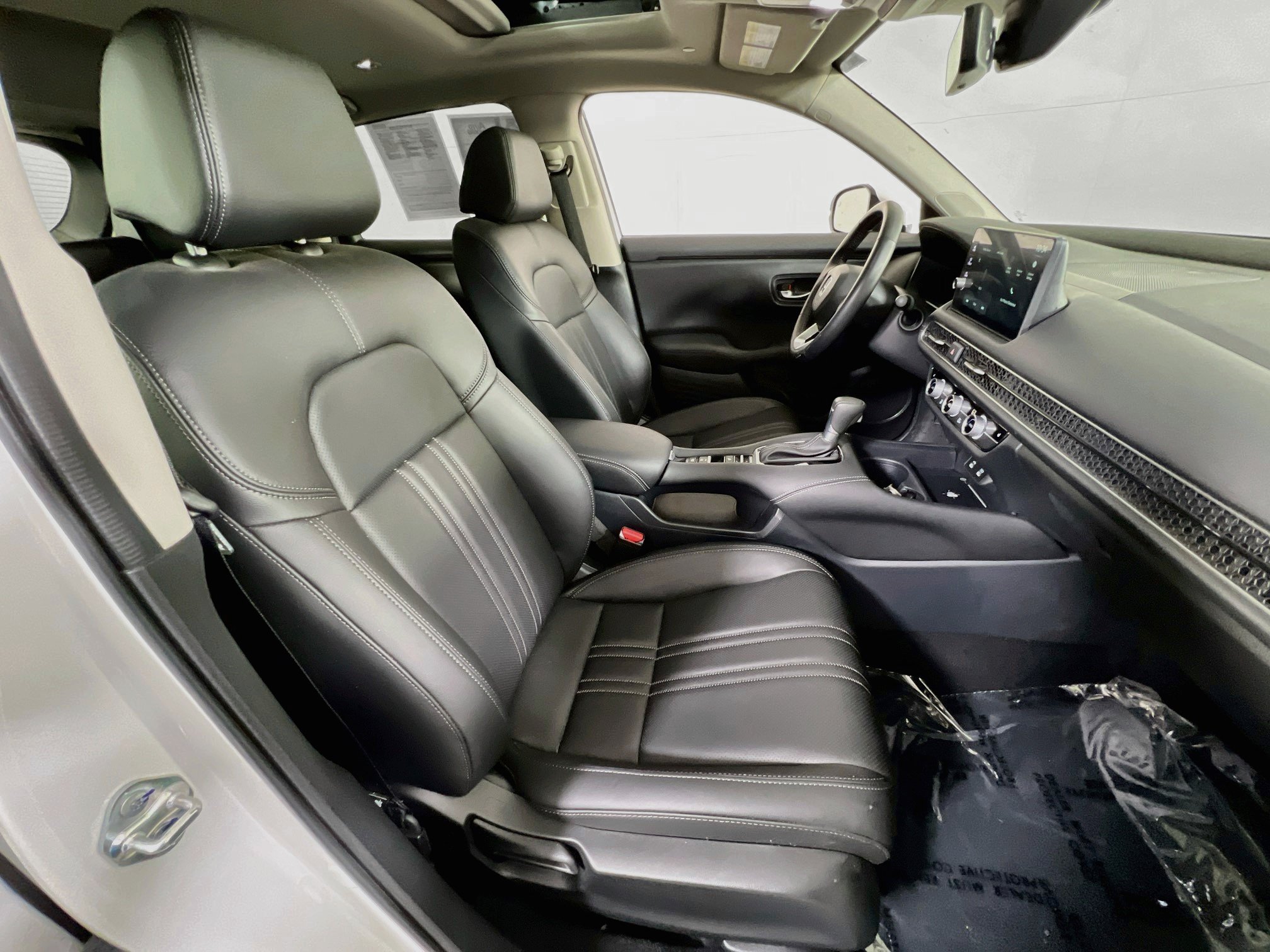 Used 2026 Honda HR-V EX-L image 26
