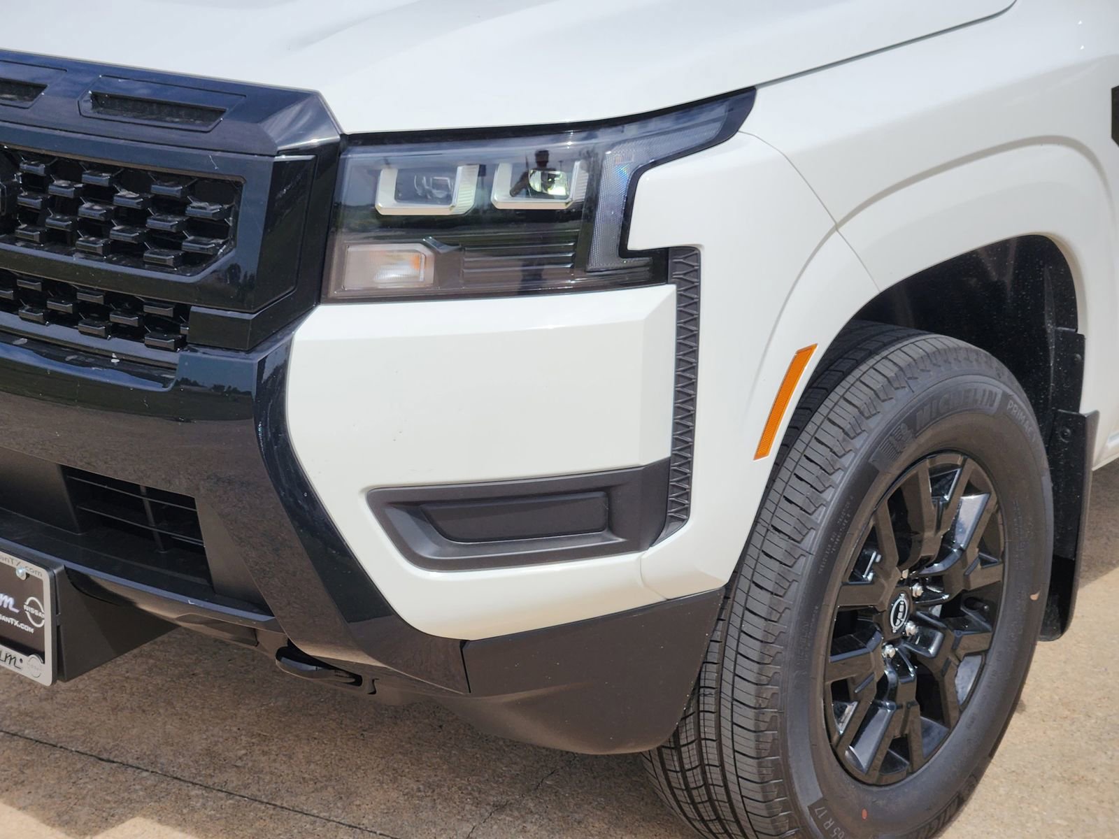New 2026 Nissan Frontier SV image 9
