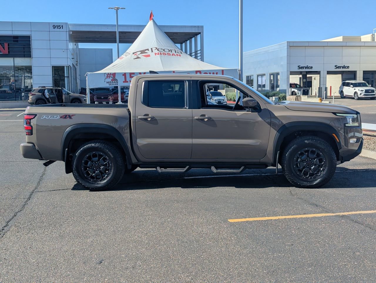 Certified 2022 Nissan Frontier PRO-4X w/ Pro-4X Premium Package AWD/4WD image 9