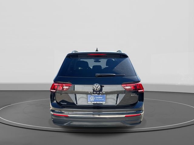 Used 2022 Volkswagen Tiguan S w/ Driver Assistance Package image 4