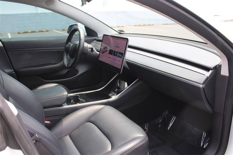 Used 2018 Tesla Model 3 Long Range AWD/4WD image 13