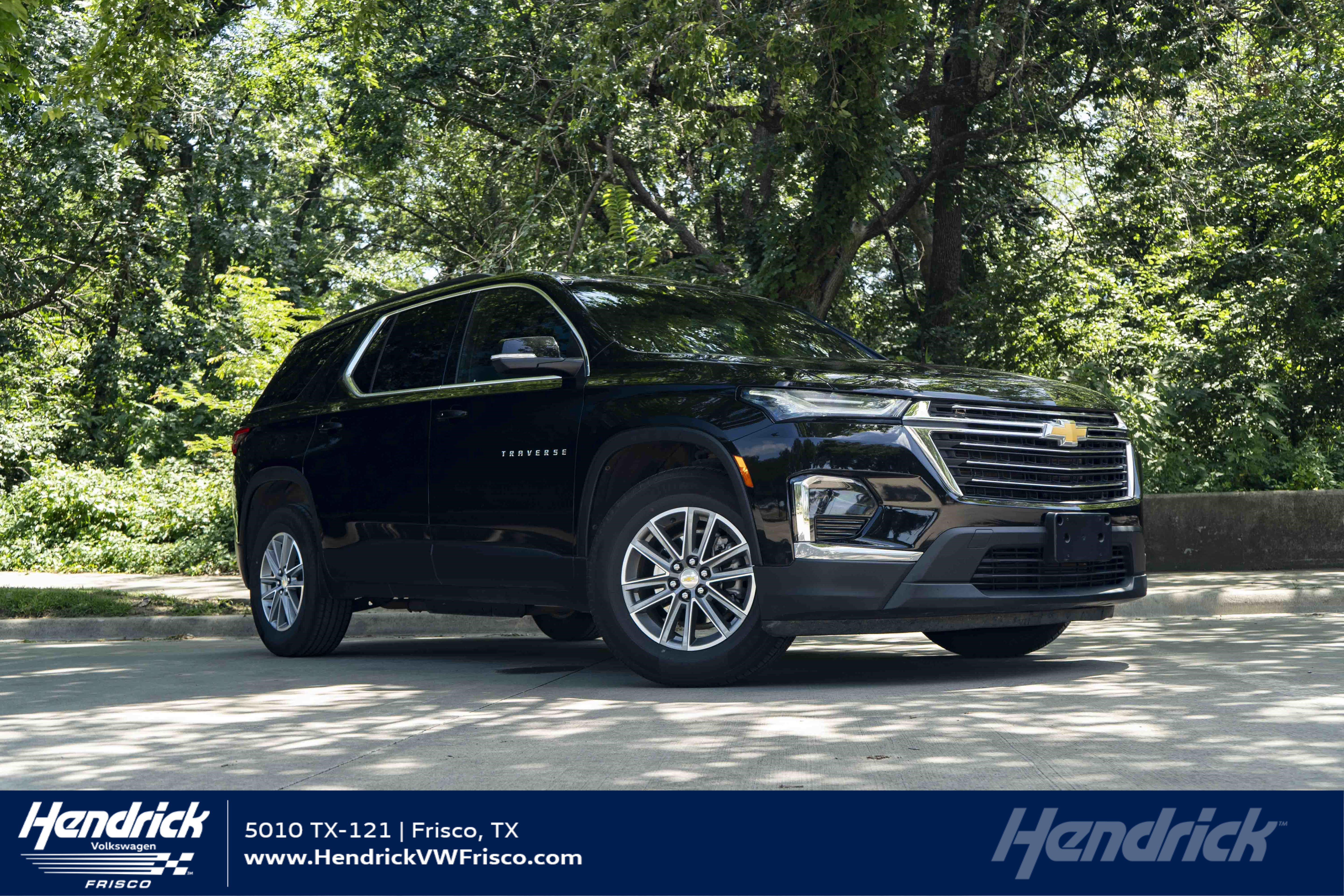 Used 2023 Chevrolet Traverse LT