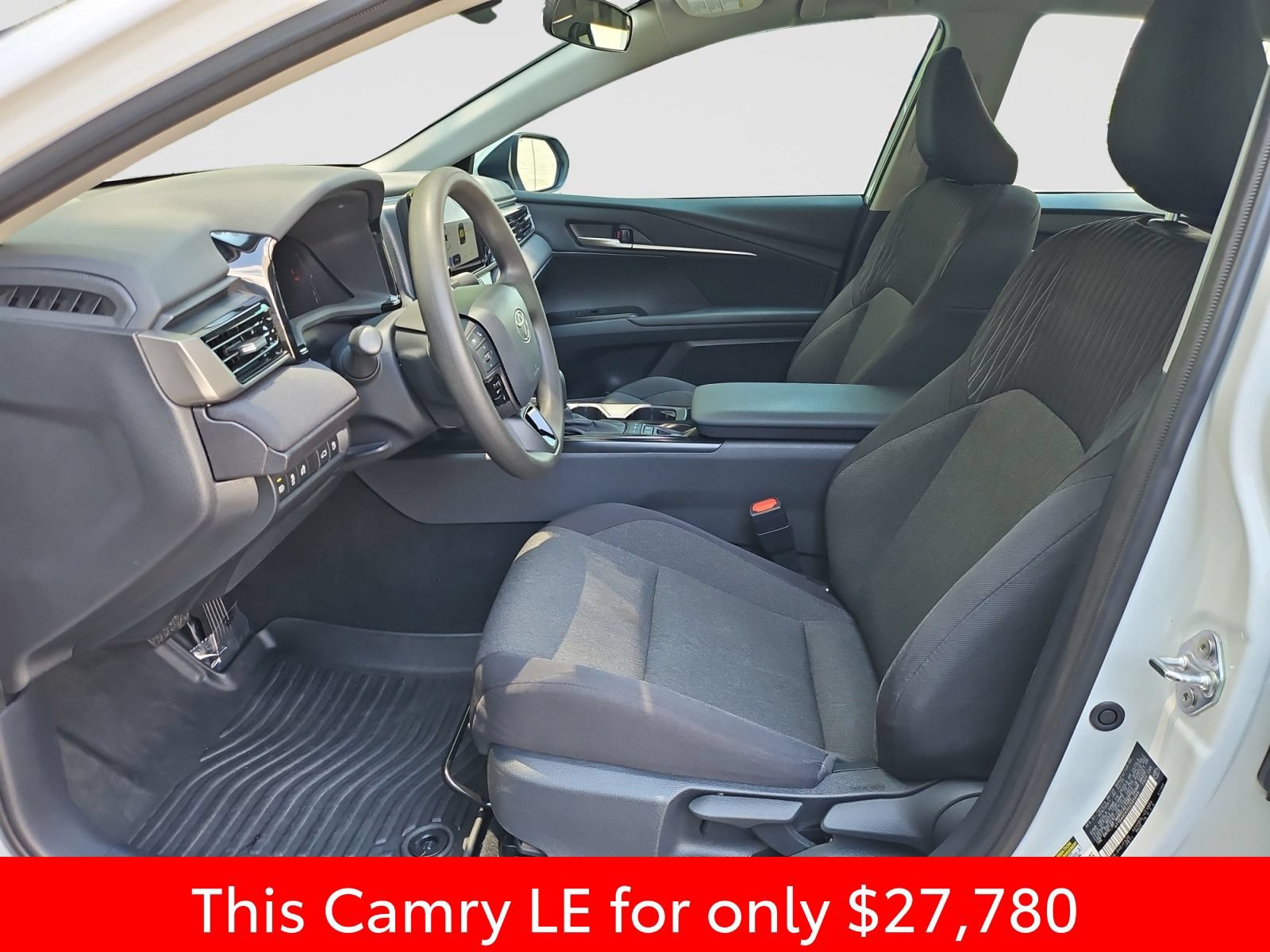 Used 2025 Toyota Camry LE FWD image 22