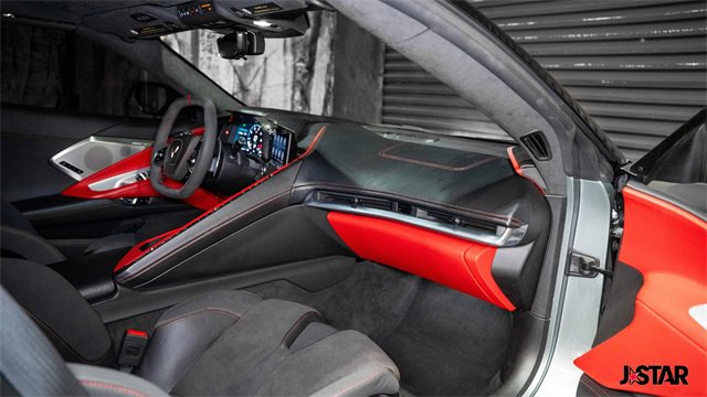 Used 2023 Chevrolet Corvette Stingray Premium Conv w/ Z51 Performance Package image 12