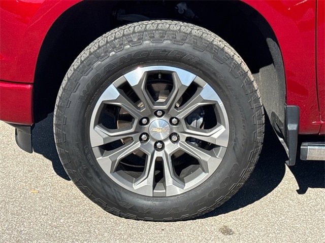 Used 2022 Chevrolet Silverado 1500 High Country w/ Z71 Off-Road Package image 10