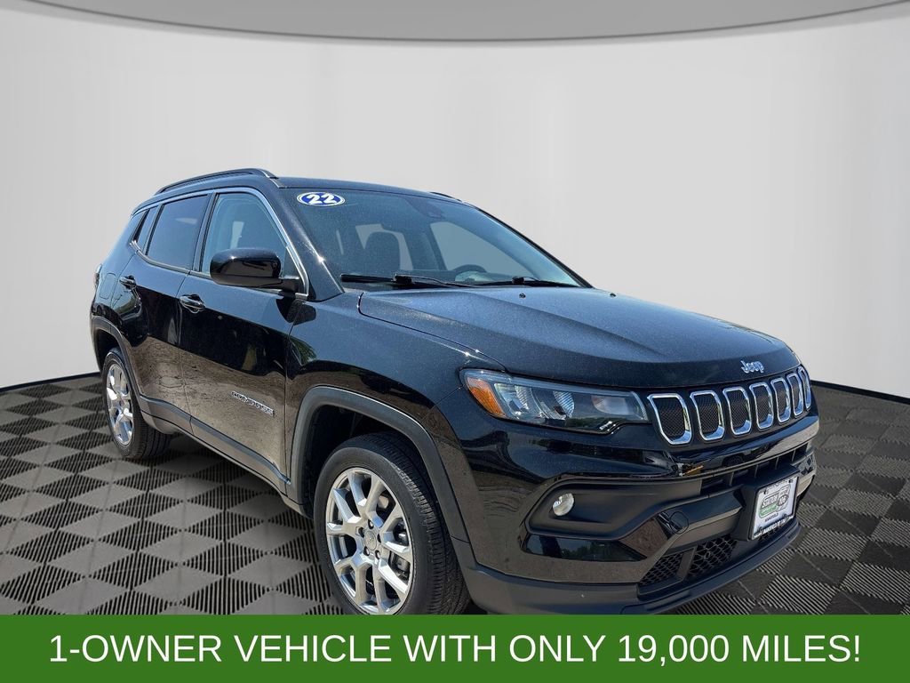 Used 2022 Jeep Compass Latitude w/ Sun and Sound Group AWD/4WD image 7