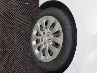 Used 2017 Hyundai Elantra GT image 10