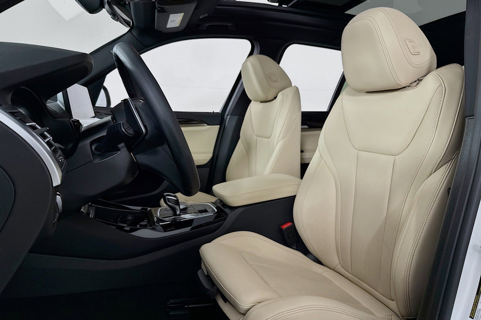 Used 2024 BMW X3 sDrive30i w/ Convenience Package image 17