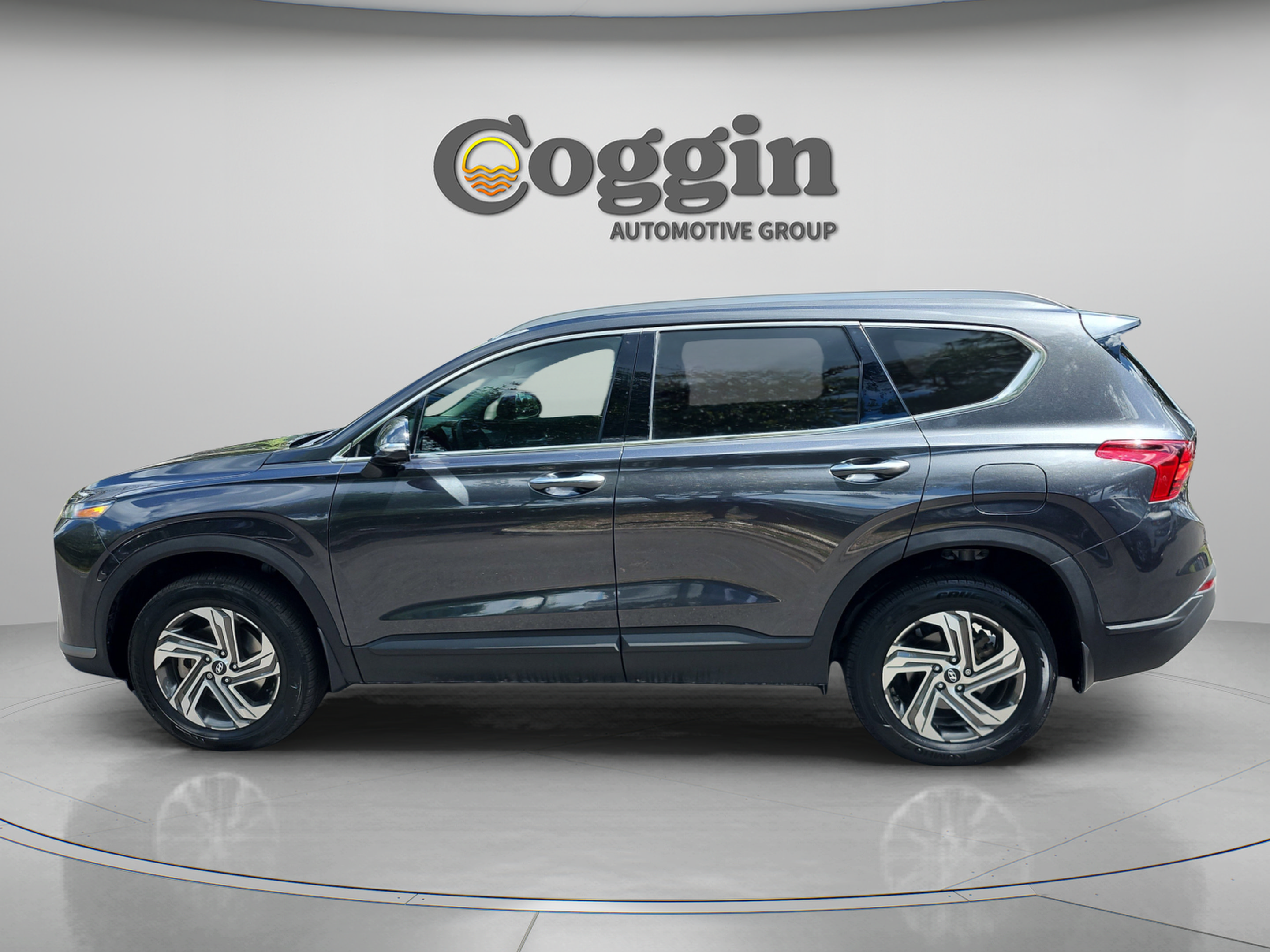 Certified 2023 Hyundai Santa Fe SEL w/ Cargo Package AWD/4WD image 2